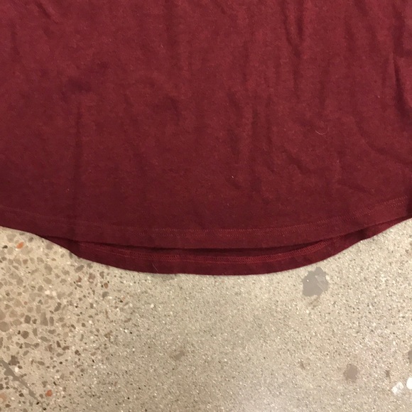 Sample burgundy thick crew neck pocket tee - Picture 3 of 4